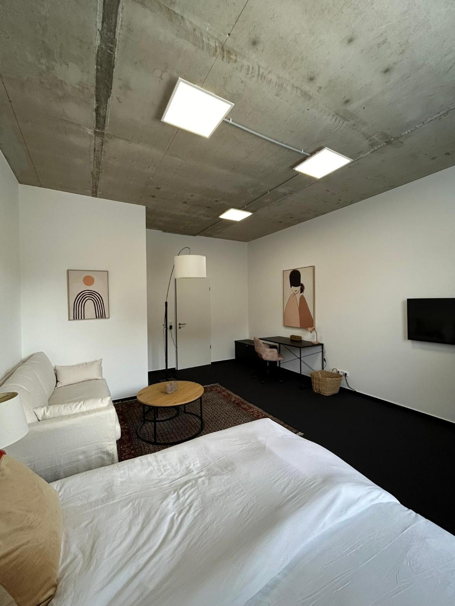 35 Qm Grosses Apartment Mit Eigenem Badezimmer In Den Elbvororten Αμβούργο Εξωτερικό φωτογραφία